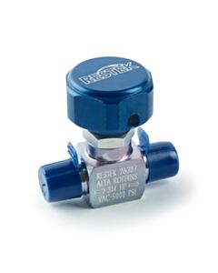 Restek 1/4" Male NPT x 1/4" Male NPT UHP Sample Cylinder Valve, 5000 psig DOT Pressure Rating, Sulfinert Treated